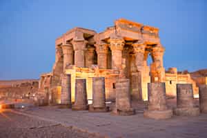  Visit the twin temples of Kom Ombo near the Nile