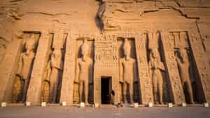 Visit the Valley of the Queens & Nefertari's Tomb