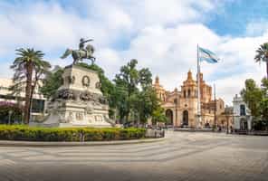 Tour historic monuments in the city of Córdoba