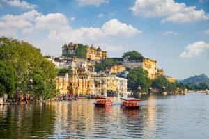 Explore Udaipur on a guided city tour