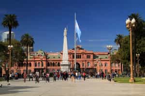 Explore around Plaza de Mayo in Buenos Aires