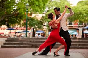 Learn to Tango like a local in Buenos Aires 