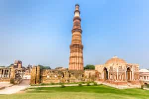 Visit the World Heritage site Qutub Minar, Delhi
