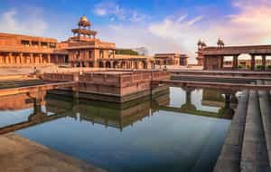Visit the great Mughal lecacy of Fatehpur Sikri