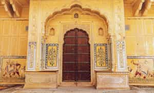 Admire the detail of Nahargarh Fort in Jaipur