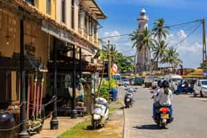 Explore the city of Galle in a classic vintage car