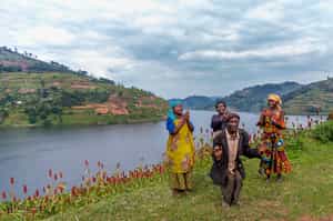 Local dancers & entertainment