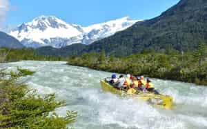 Jet boat to glacier Leones