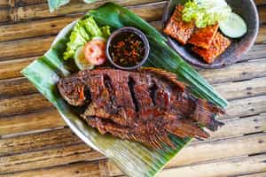 Enjoy a dinner at a local fishmarket in Komodo