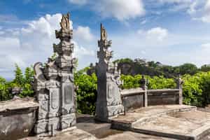 Take a day trip to visit the Uluwatu Temple