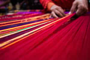 See the art of traditional hand-weaving in Lombok