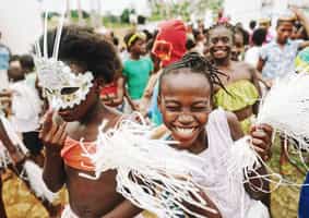 Meet local artisans on a culture tour in Príncipe