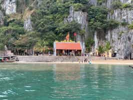 Visit Ba Men Temple in Halong Bay