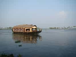 Go on a Kettuvallom houseboat cruise, Cochin
