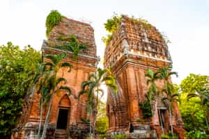  Experience the temple blessings at Quy Nhon