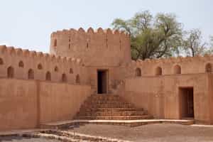 Visit the Jibrin castle