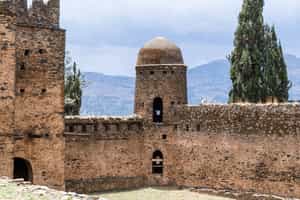 See the impressive Fasil Ghebbi fortress