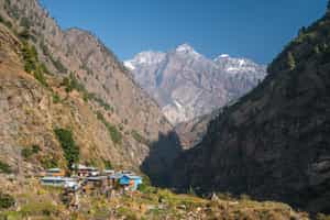 Discover the traditional villages of Manaslu