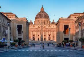 Take a walk inside St. Peter’s Basilica, Rome