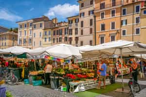 Explore the Campo de’ Fiori Market in Rome