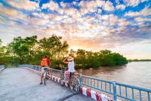 Explore the Mekong River by bicycle