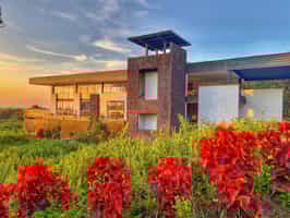 Scalesia Galapagos Lodge