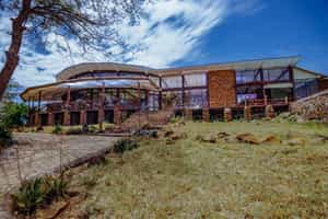 Serengeti Simba Lodge