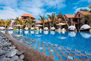 Maritim Crystals Beach Hotel