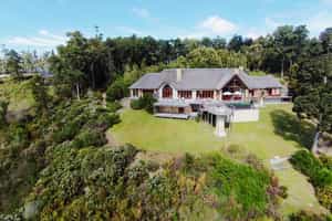 Tamodi Lodge & Stables