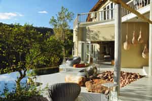 Clifftop Exclusive Safari Hideaway