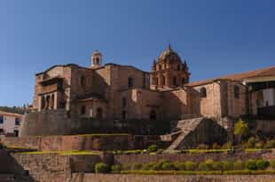 Explore Coricancha temple in Cusco