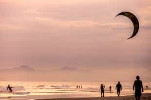 Harness the wind out kitesurfing in Paracas