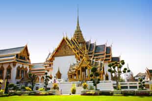 See the architecture the Grand Palace, Bangkok