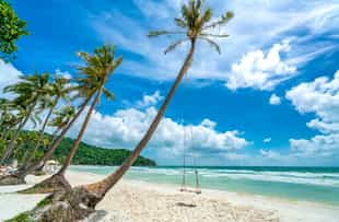 Lay your towel out on Sao Beach