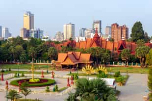 Take a tour of Phnom Penh