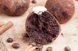 Go on a chocolate tasting tour in Guayaquil