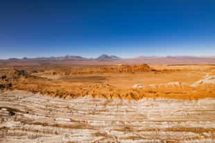 See the unique landscape of the Salt Mountains