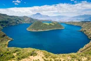 Hike in the Cotacachi-Cayapas Ecological Reserve