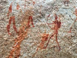 See ancient Khoi-khoi rock art in the Klein Karoo