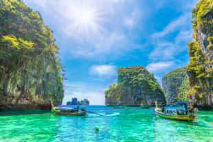 Explore the Phi Phi Islands by boat from Krabi