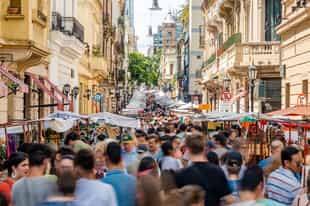 Visit the bohemian neighborhood of San Telmo