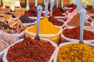Explore Old Delhi's Spice Market, Khari Baoli