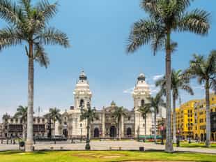 Tour the historical sites of Lima 