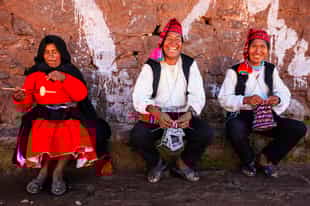Admire the unique crafts on Taquile Island 