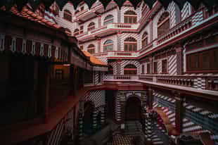 Take the after dark tales tour of Colombo