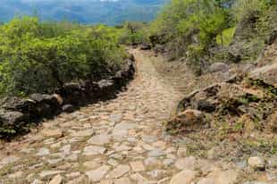 Go on a hike from Barichara to Guane