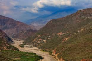 Go rafting in the Chicamocha rivers, Barichara