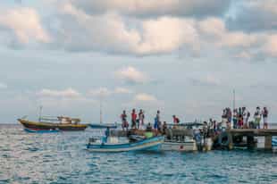 Go fishing with local fishermen in Barú