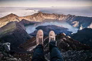 Hike the trails of Mount Rinjani National Park