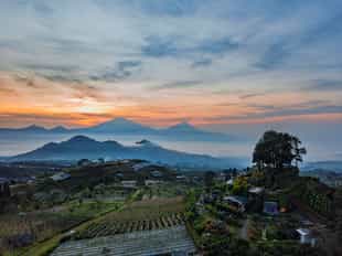 Take in the views on a trek up Silancur Highland